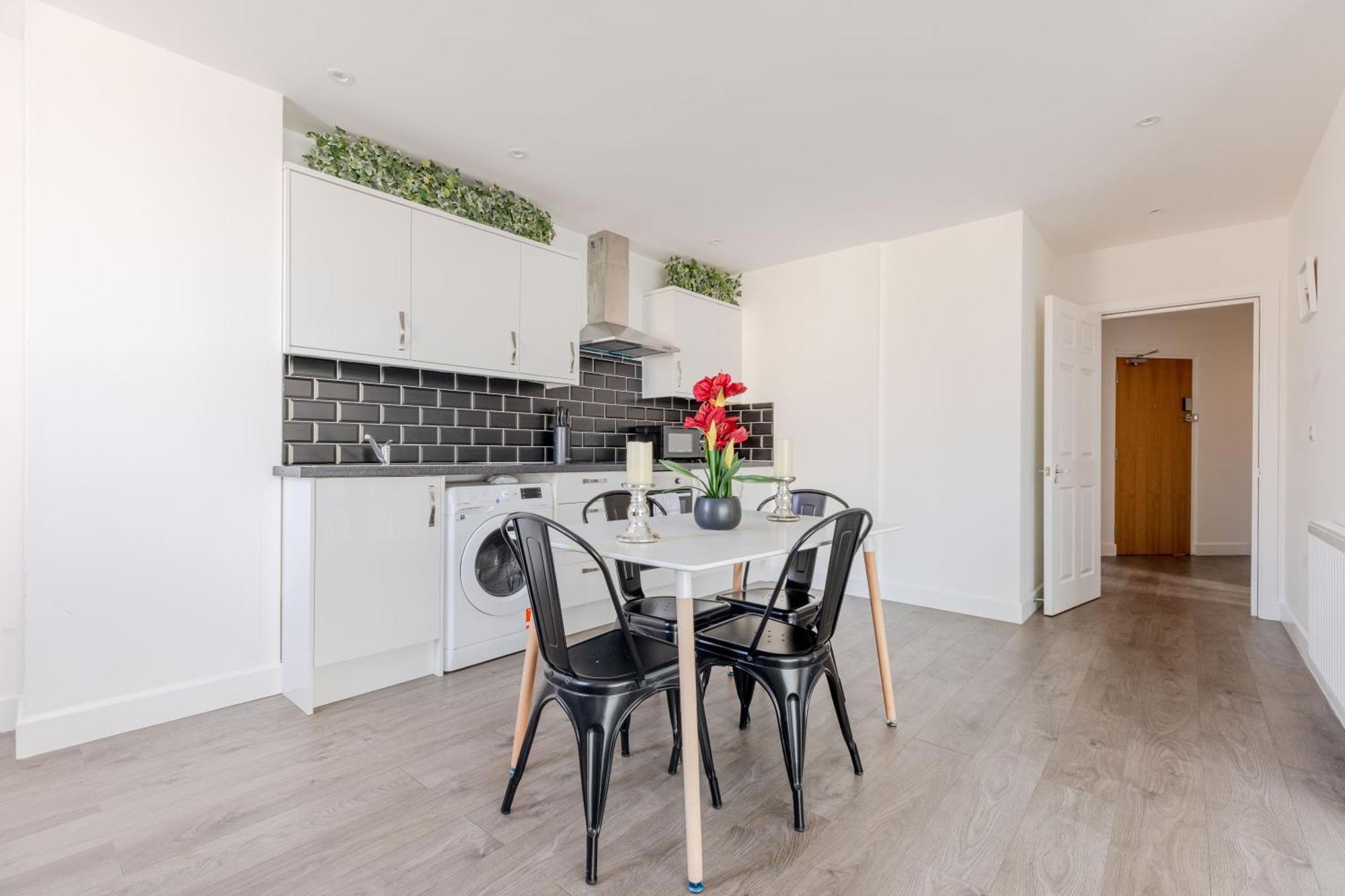 Boutique Vertigo Apartment Central Kingston/London Kingston upon Thames  Esterno foto