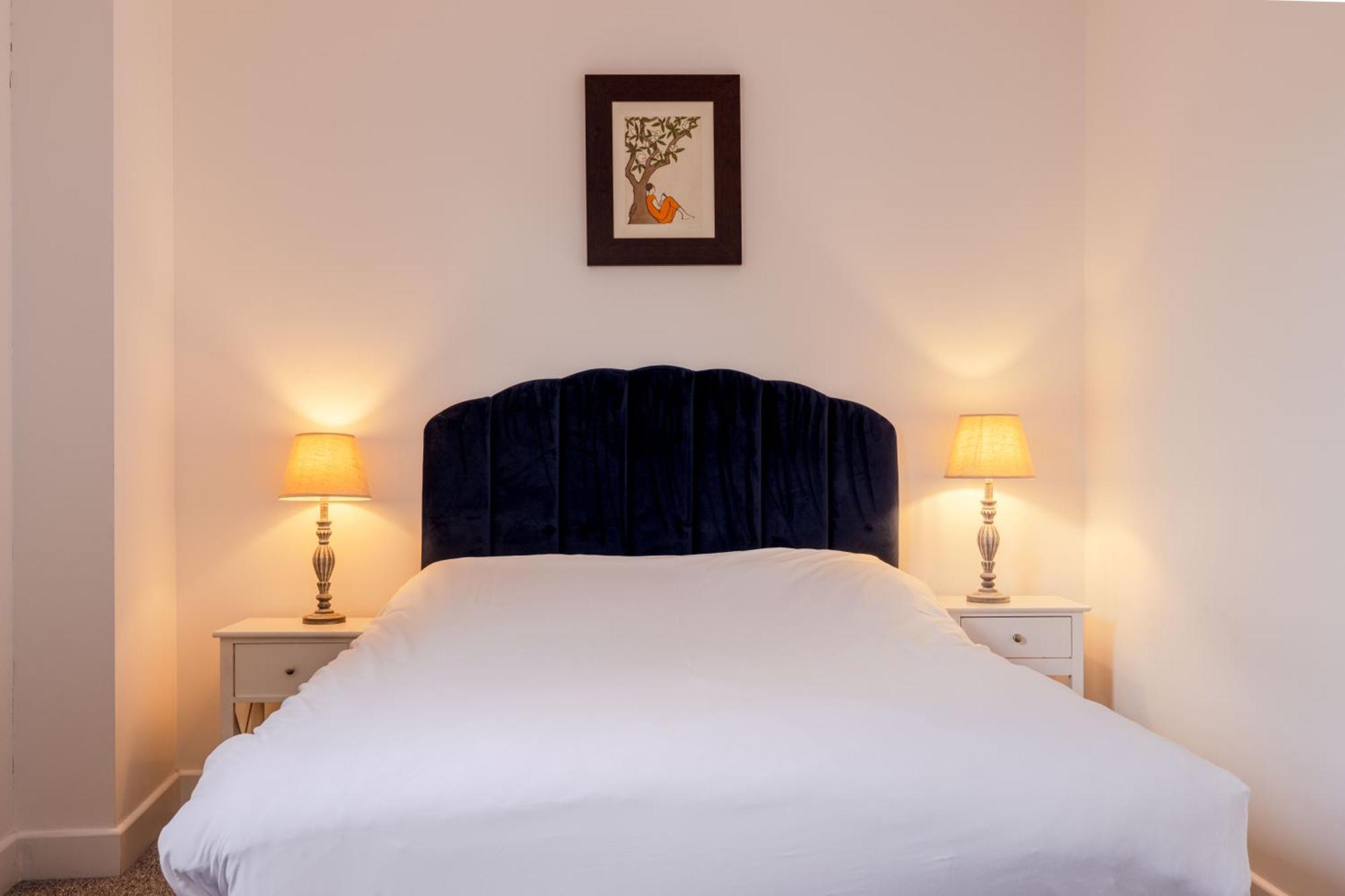 Boutique Vertigo Apartment Central Kingston/London Kingston upon Thames  Esterno foto