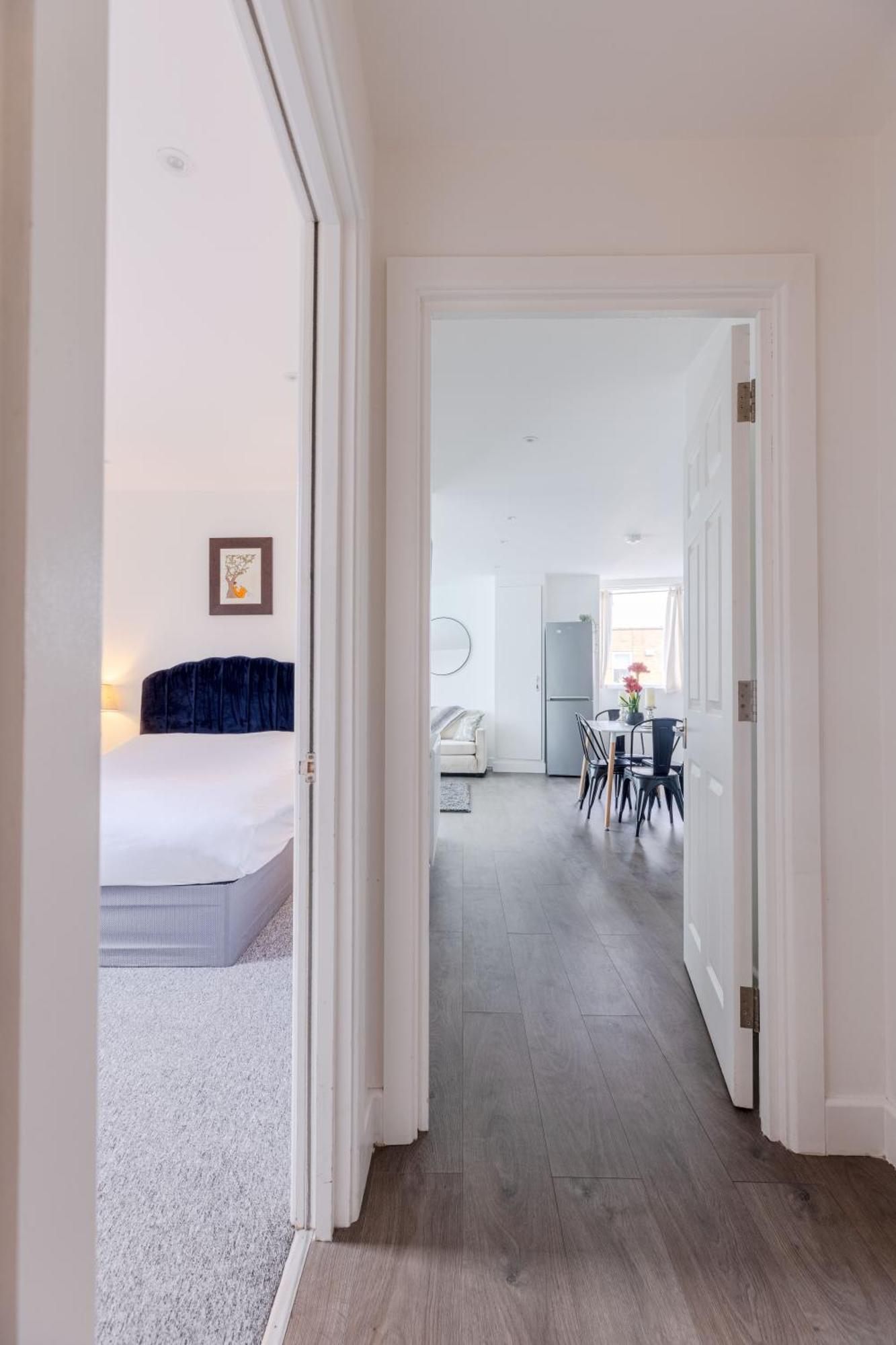 Boutique Vertigo Apartment Central Kingston/London Kingston upon Thames  Esterno foto