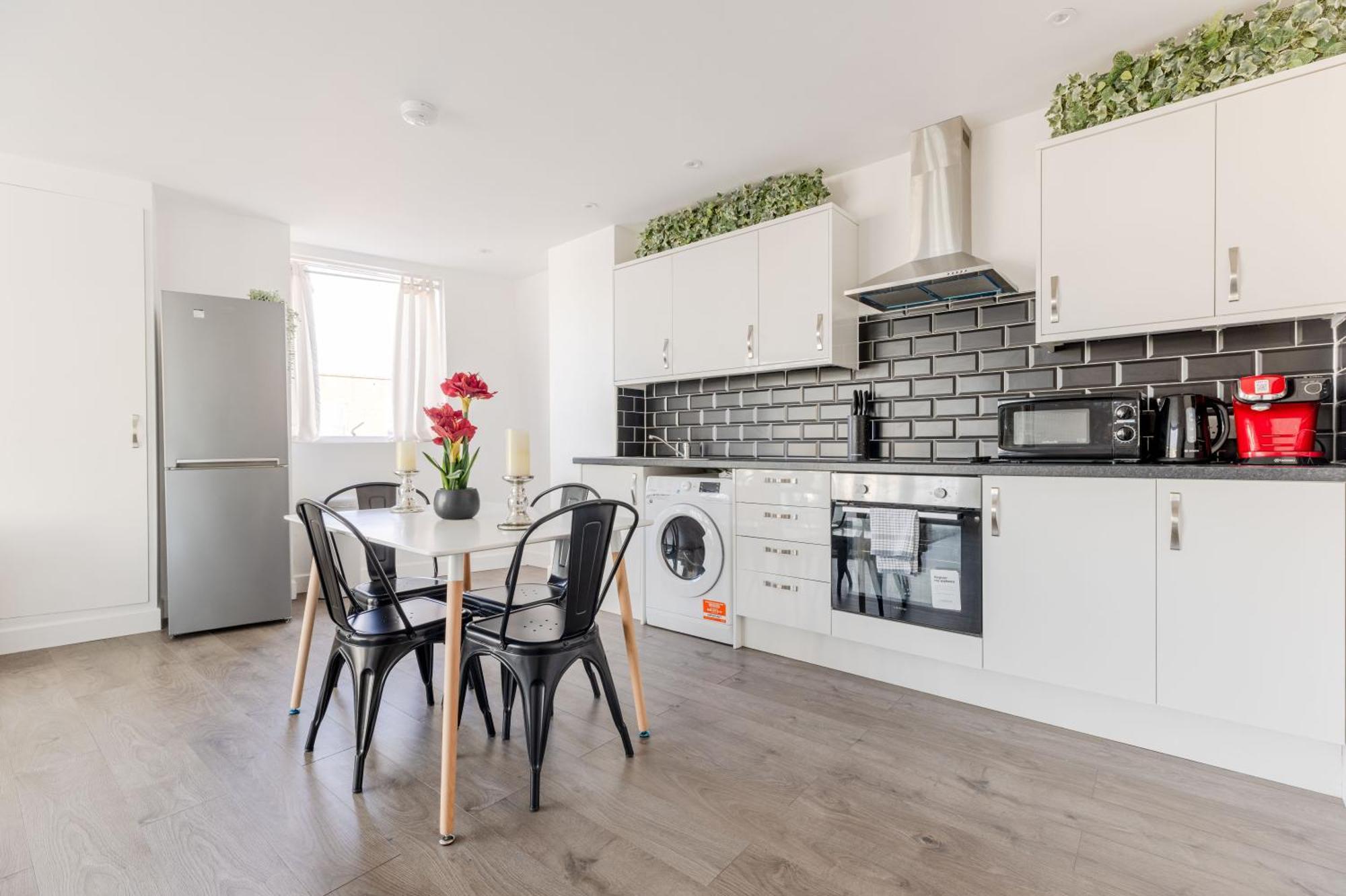 Boutique Vertigo Apartment Central Kingston/London Kingston upon Thames  Esterno foto